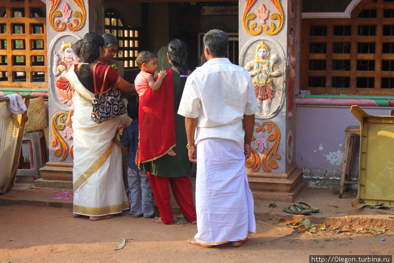 Намоленный индуистами на протяжении 2000 лет Варкала, Индия