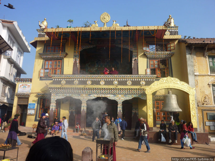 Катманду. Ступа Боуднатх. Буддистский храм. Катманду, Непал