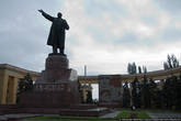Героический Сталиград любит монументальность. Монументальный Ленин.