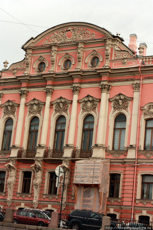 Петербург в цвете. Взгляд с воды. Санкт-Петербург, Россия