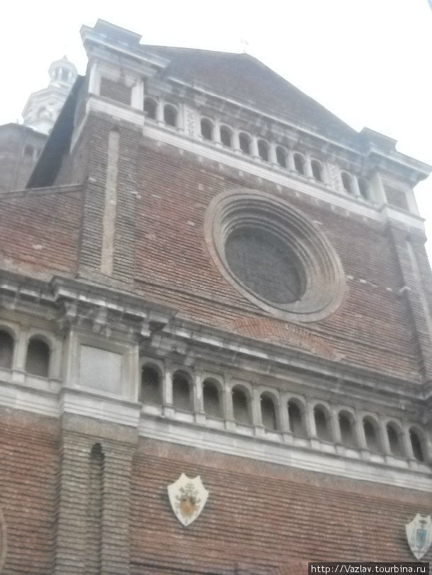 Фрагмент фасада Павия, Италия