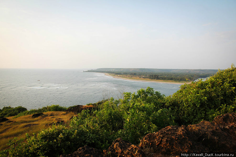Вид на пляж из Форта в Vagator-е Вагатор, Индия