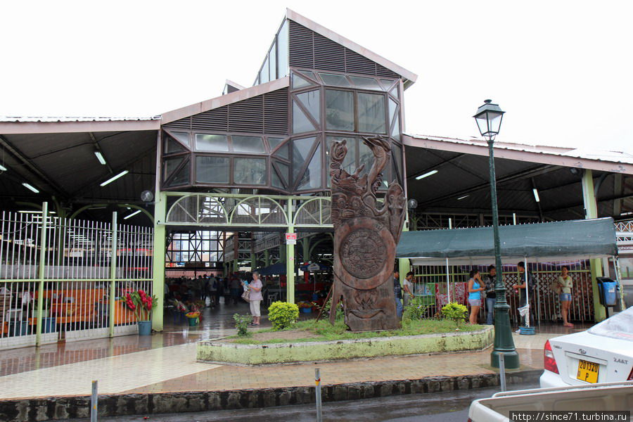 9. Рынок Папеэте, остров Таити, Французская Полинезия