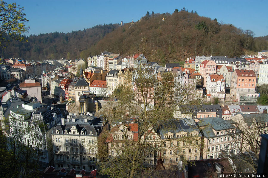 А с балкона открывался чудесный вид на город Карловы Вары, Чехия