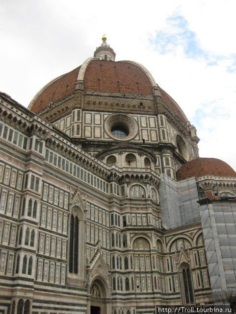 Знаменитый купол, шедевр архитектуры Флоренция, Италия