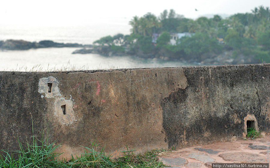 Форт Галле и ныряльщик со скалы Галле, Шри-Ланка