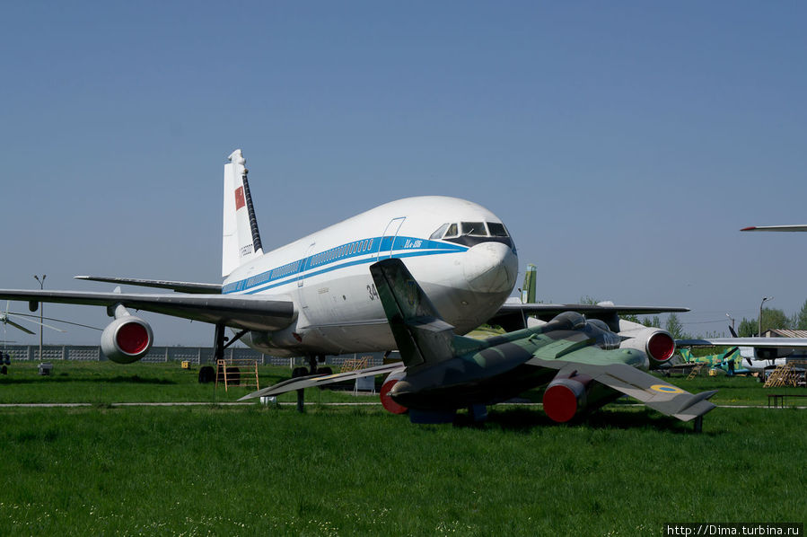 Большой с виду Ил-86. Киев, Украина