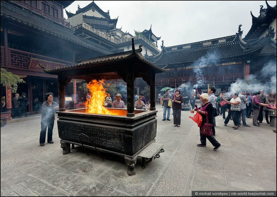Шанхай: Храм Городских Богов (Chenghuang Miao) Шанхай, Китай