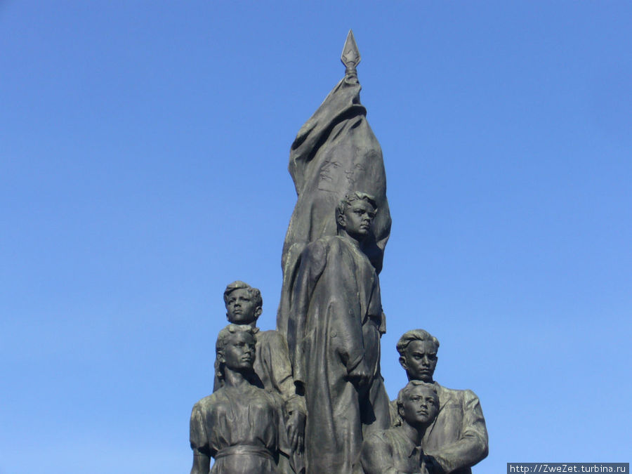 Памятник молодогвардейцам Санкт-Петербург, Россия