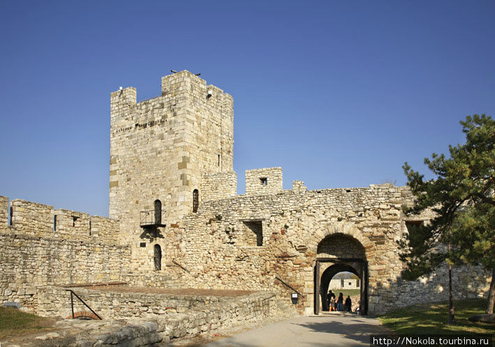 Деспот-капия (Ворота деспота Стефана) и  Диздарева кула (башня) Белград, Сербия