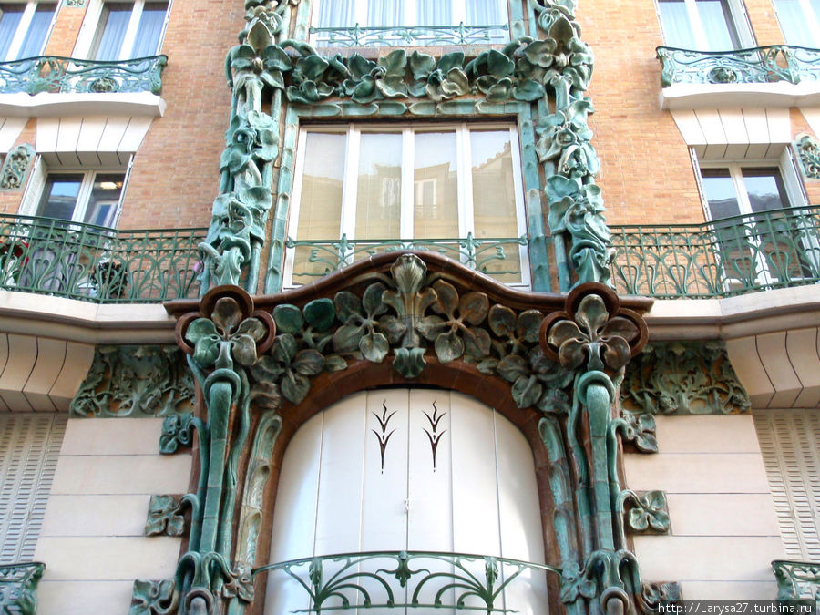 Архитектор Alexandre et Edouard Autant, 1901 г., керамика Александра Биго. Париж, Франция