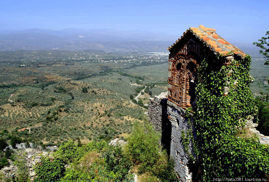 Вид на Лаконскую долину Полуостров Пелопоннес, Греция