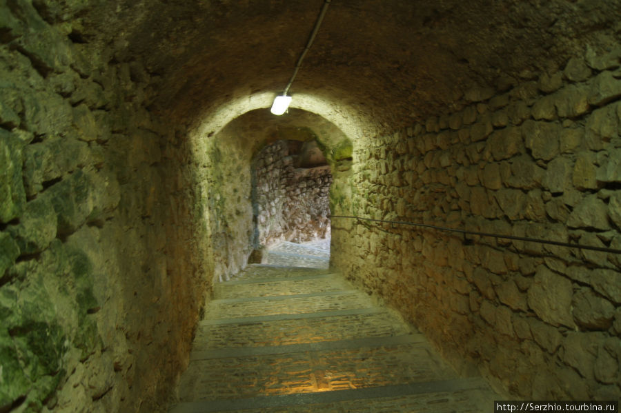 Глава9. Путешествие в старый город Ибицы! Крепость! Часть 3. Остров Ибица, Испания