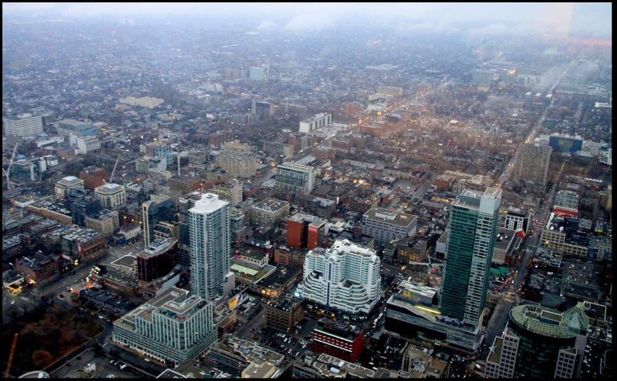 Символ города Торонто или 14 фактов о башне CN Tower Торонто, Канада