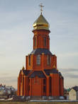 Строящийся храм Святого Георгия Победоносца по ул. Командарма Корка.