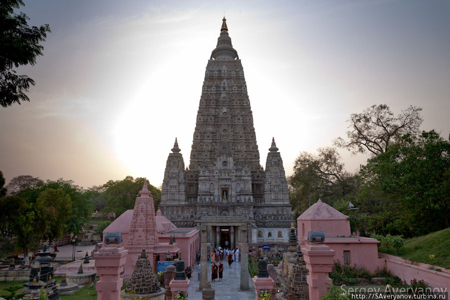 Бодх-Гая, Храм Махабодхи (Великого Пробуждения). Бодх-Гая, Индия