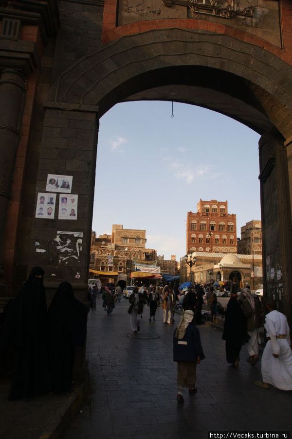 Неповторимый колорит столицы Йемена Сана, Йемен