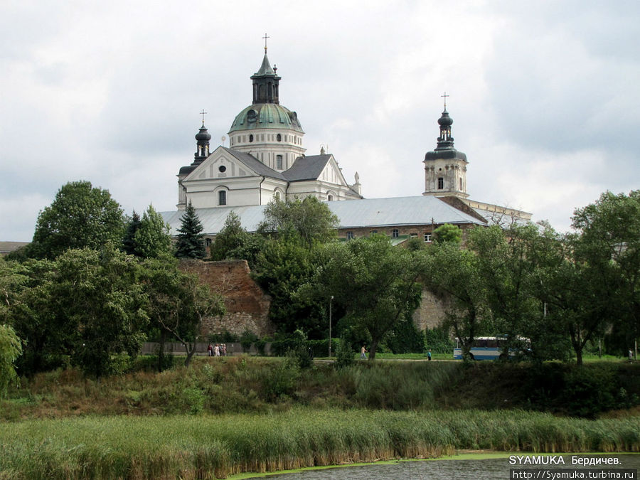 Монастырский комплекс в наши дни. Бердичев, Украина