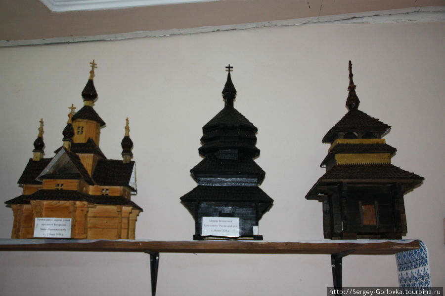 Музей макетов деревянных церквей Межгорье, Украина
