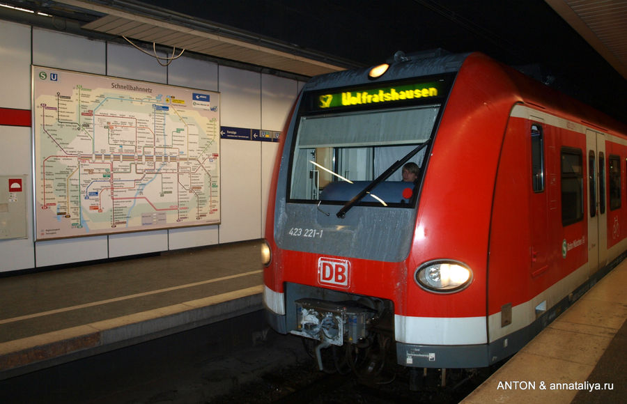 Поезд метро. Мюнхен, Германия