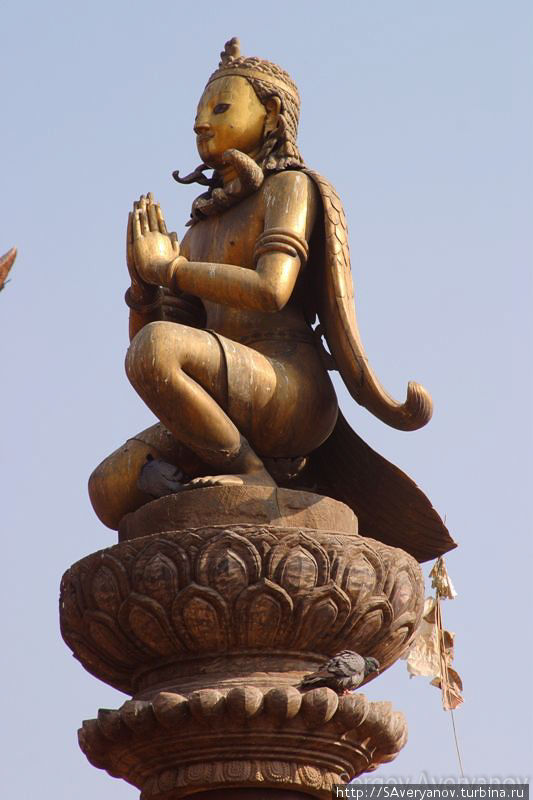 Катманду, площадь Дарбар. Гаруда Катманду, Непал
