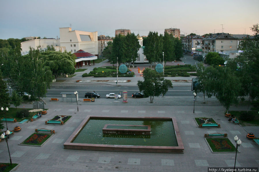 Вид из окон гостиницы Восток на улицу Ленина Тюмень, Россия