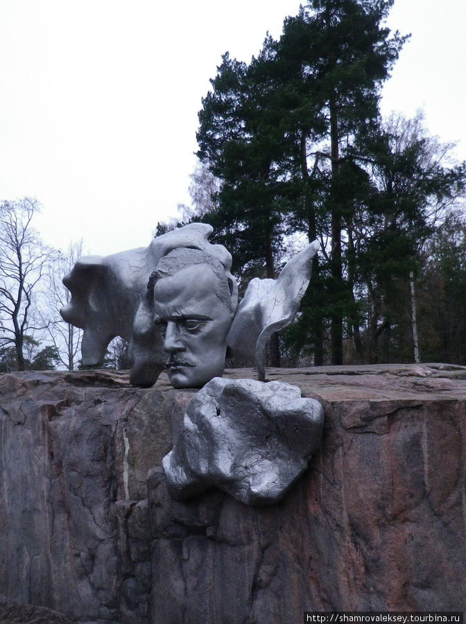 Времена года монумента Сибелиуса Хельсинки, Финляндия