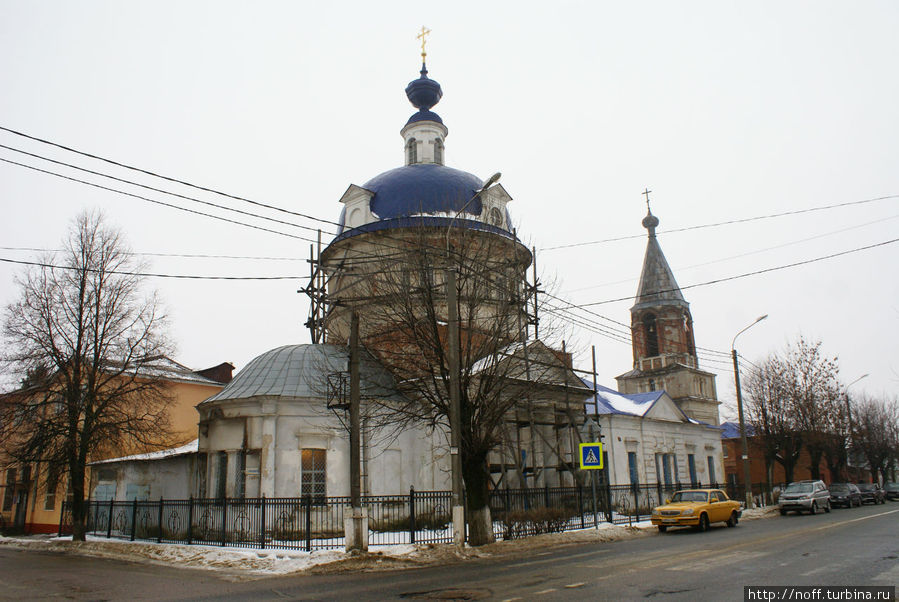 Ильинская церковь, которая при советской власти была частью промышленного предприятия. Зарайск, Россия