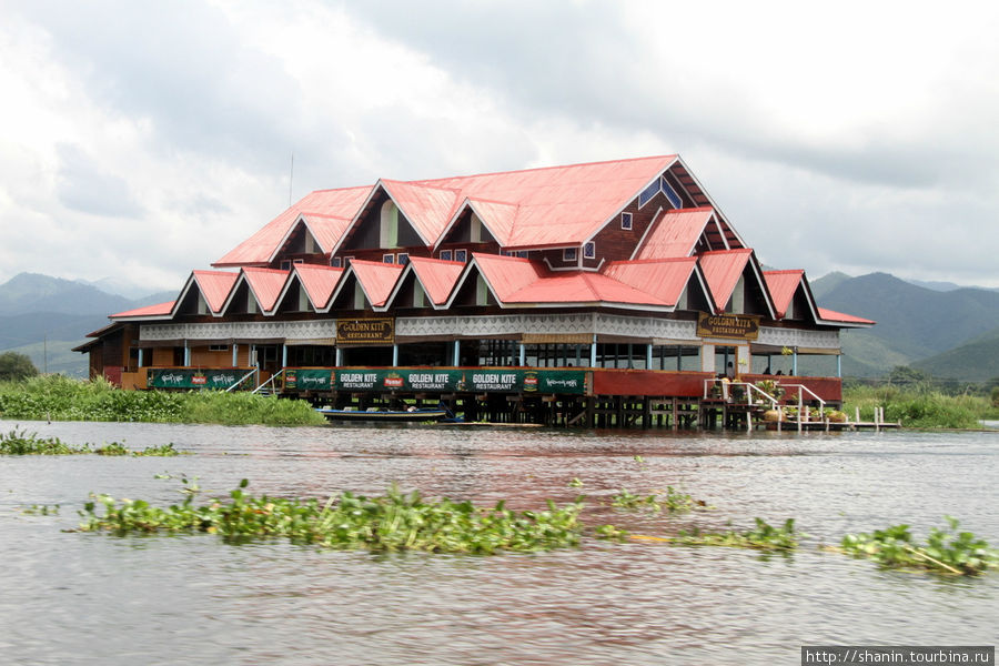 Озеро Инле для туристов - отели, рестораны, сувениры... Ньяунг-Шве, Мьянма