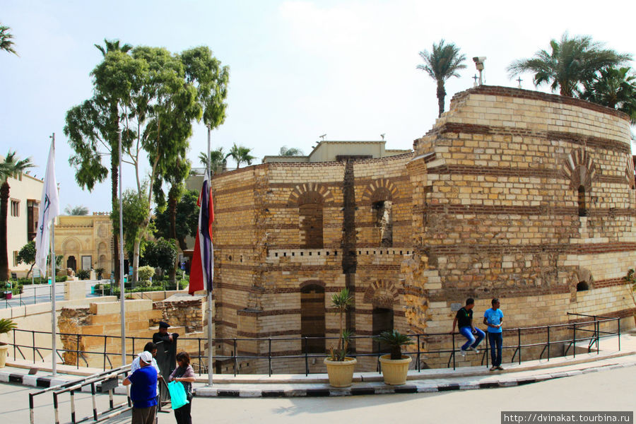 Остатки Вавилонской башни Каир, Египет