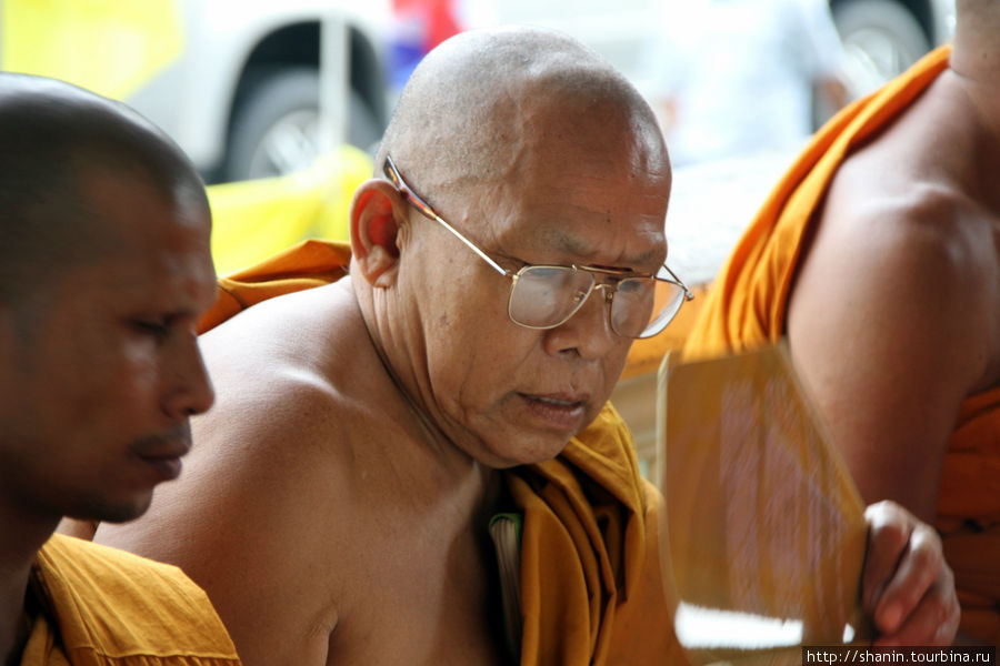 Торжественное собрание монахов Чиангмая Чиангмай, Таиланд