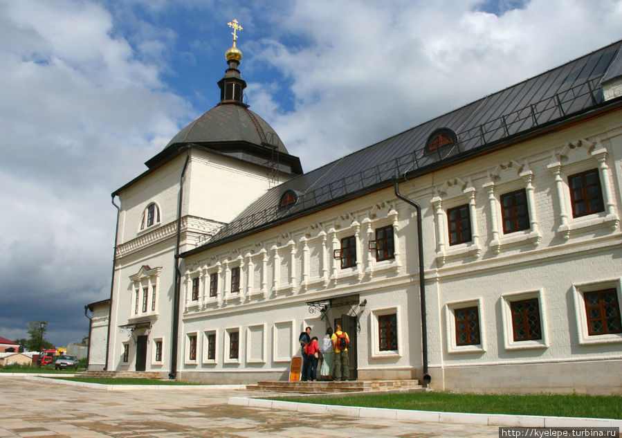 Келейный корпус Богородице-Успенского монастыря (именно здесь была психушка). Свияжск, Россия