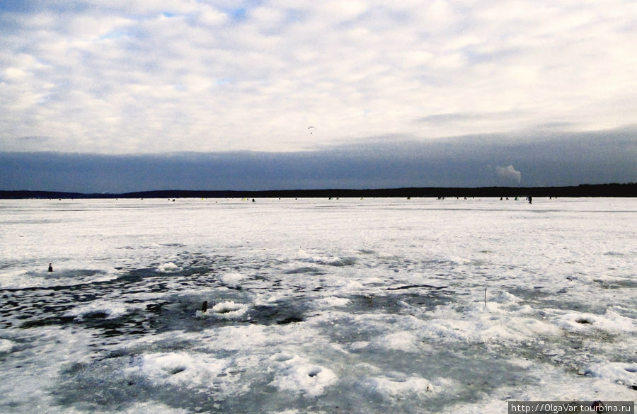 Озеро пополняется водой за счет 50 маленьких ключей с ледяной водой, бьющих на дне, что и не даёт озеру высохнуть Екатеринбург, Россия