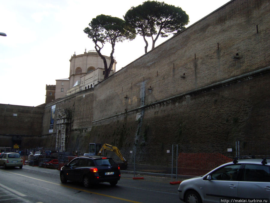 Стены  Ватикана. Ватикан (столица), Ватикан