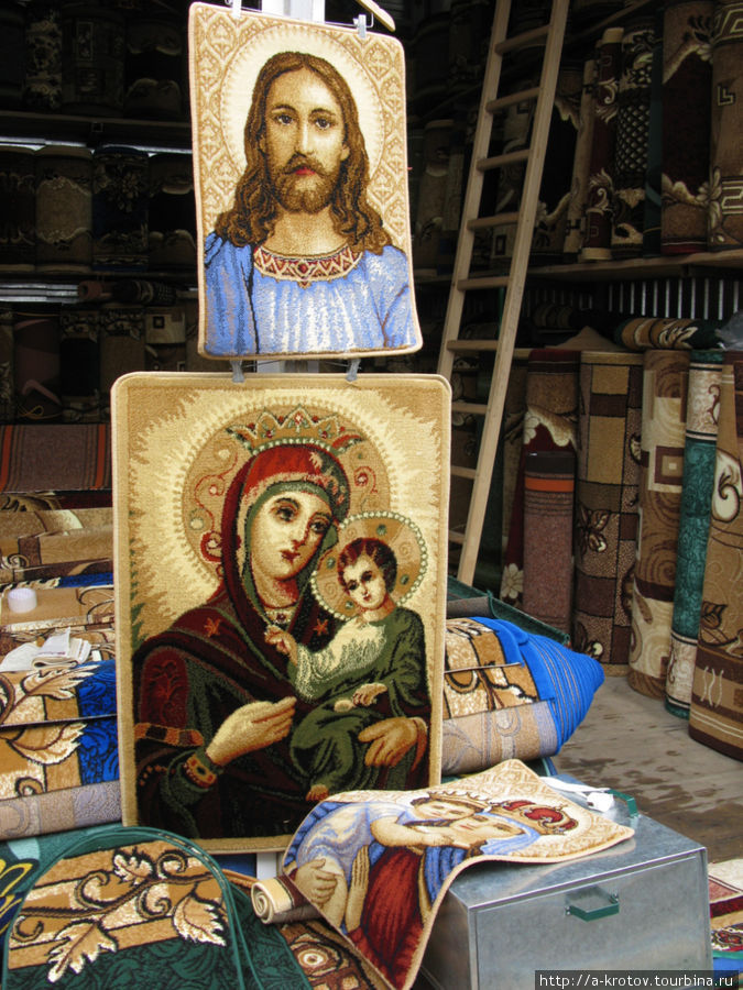 Ковры с портретом Иисуса Христа и Марии Черновцы, Украина