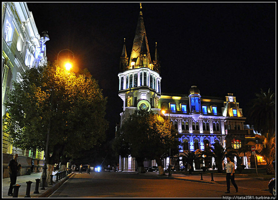 Батуми. Огни ночного города Батуми, Грузия