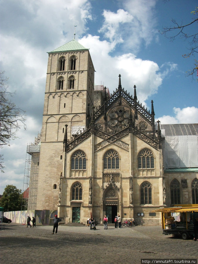 Собор Святого Павла: Готический вестибюль и романская южная башня Мюнстер, Германия