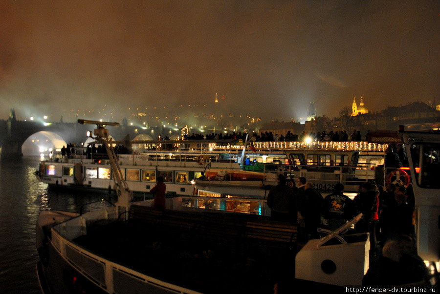 В огне под бой курантов или новогодний фейерверк в Праге Прага, Чехия