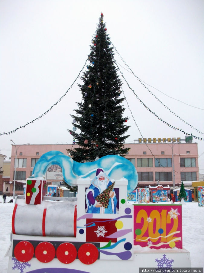 На площади Кирова в Кемерово. Кемеровская область, Россия