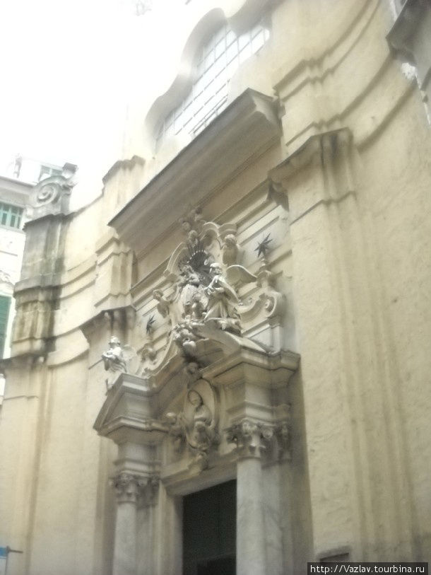 Фасад церкви Генуя, Италия