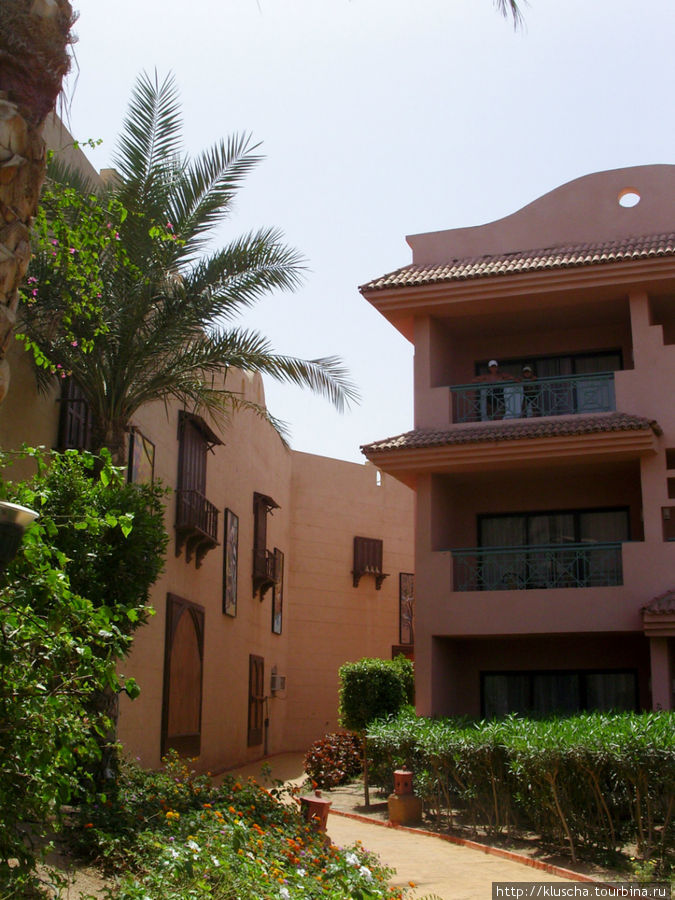 Отель Парк ин состоит из трехэтажных корпусов. Очень уютный. Египет