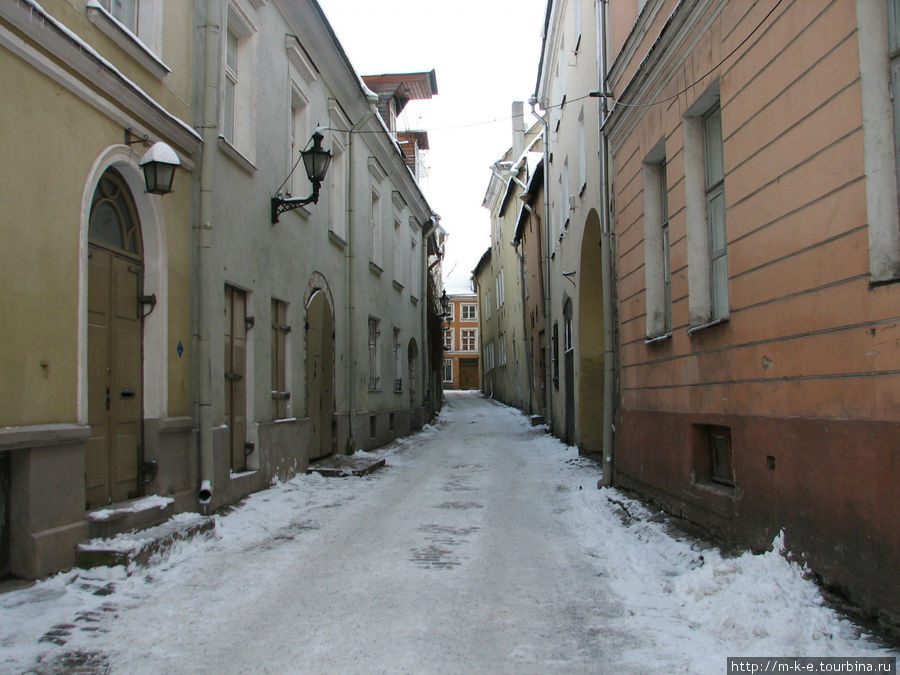 Снежный Талинн. Улочками старого города. Улица Пикк Таллин, Эстония