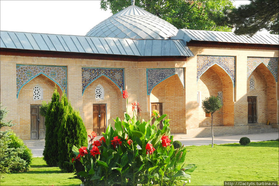 Внутренний двор с садом Ташкент, Узбекистан