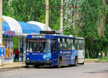 Троллейбус ЮМЗ Т2 на улице Генерала Карпенко