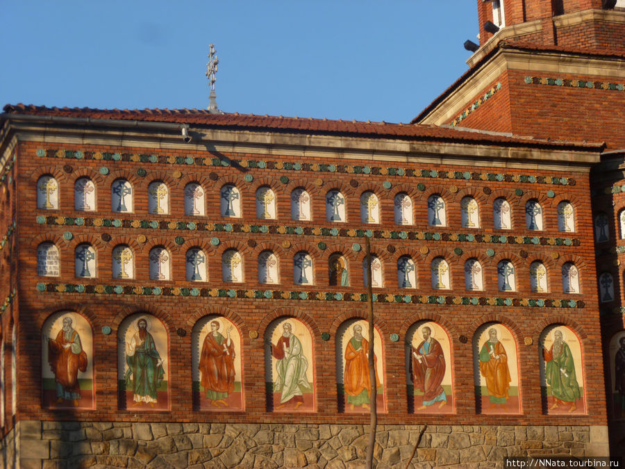 Церковь Серебряного ножа (Biserica Cutitul de Argint ) январь 2012г. Бухарест, Румыния