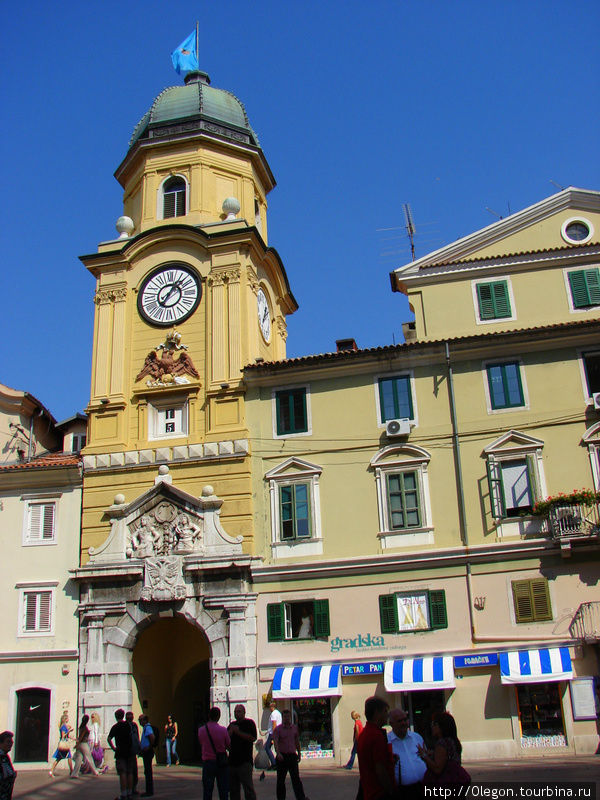 Городская башня с часами Риека, Хорватия