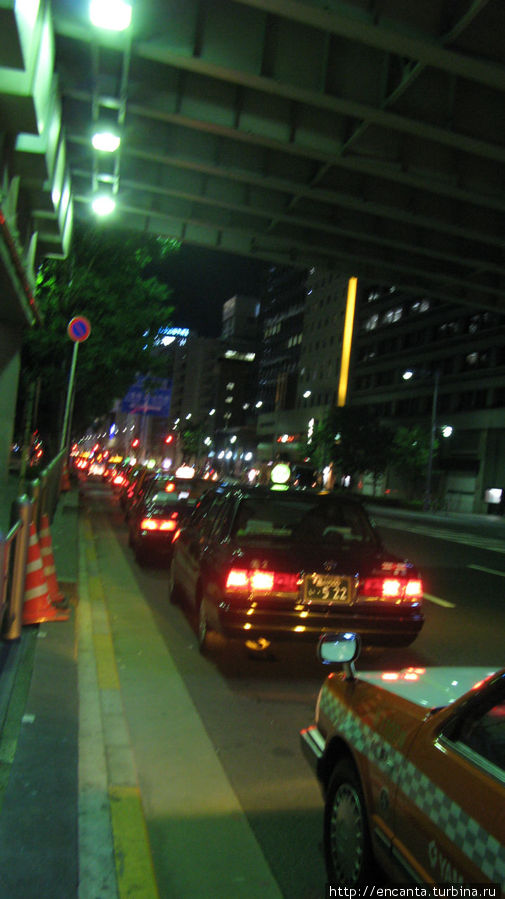 очередь таксистов Япония