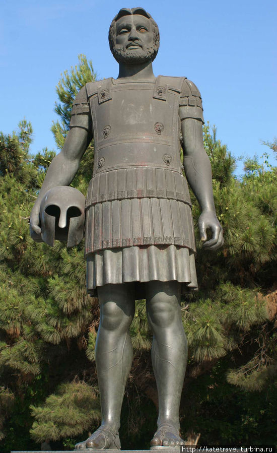Памятник Филиппу II Салоники, Греция