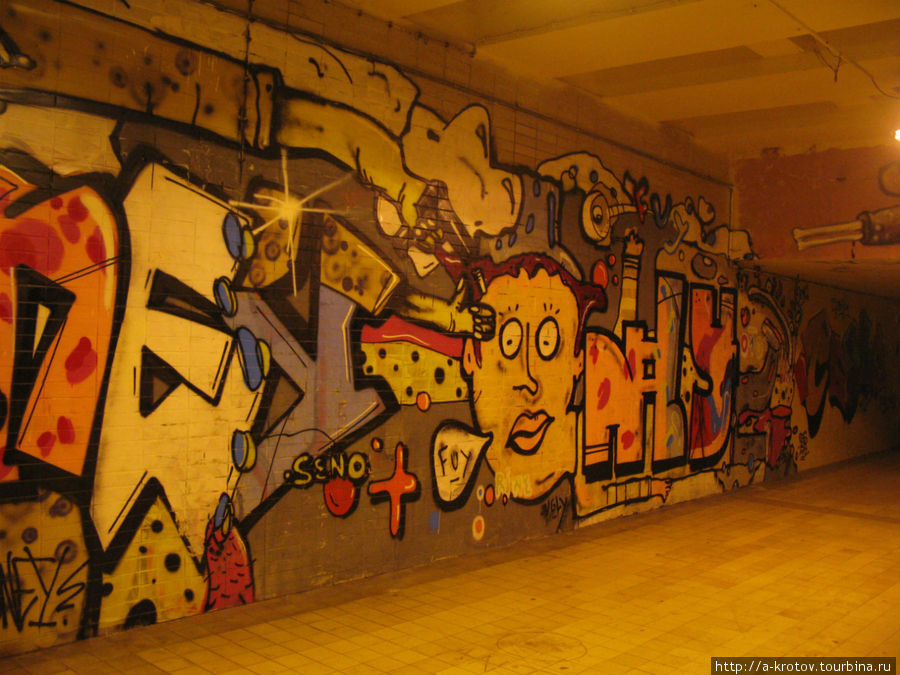 Граффити в подземных переходах Чехия