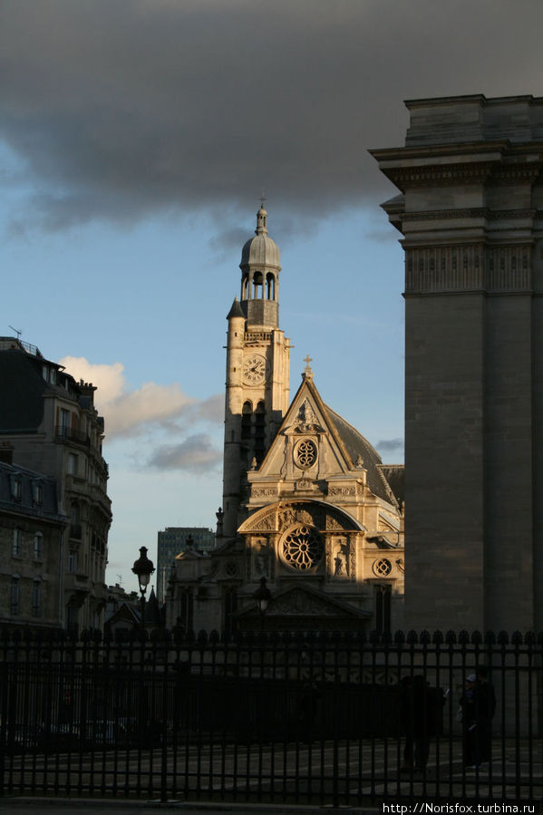 Я и не знала, что именно на этом месте находилось аббатство св.Женевьевы! Париж, Франция
